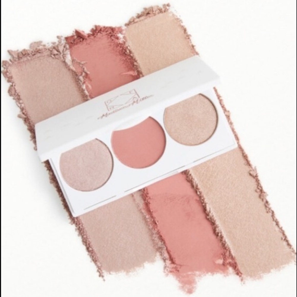 BN OFRA x Madison Miller Bronzer/Contour Palette